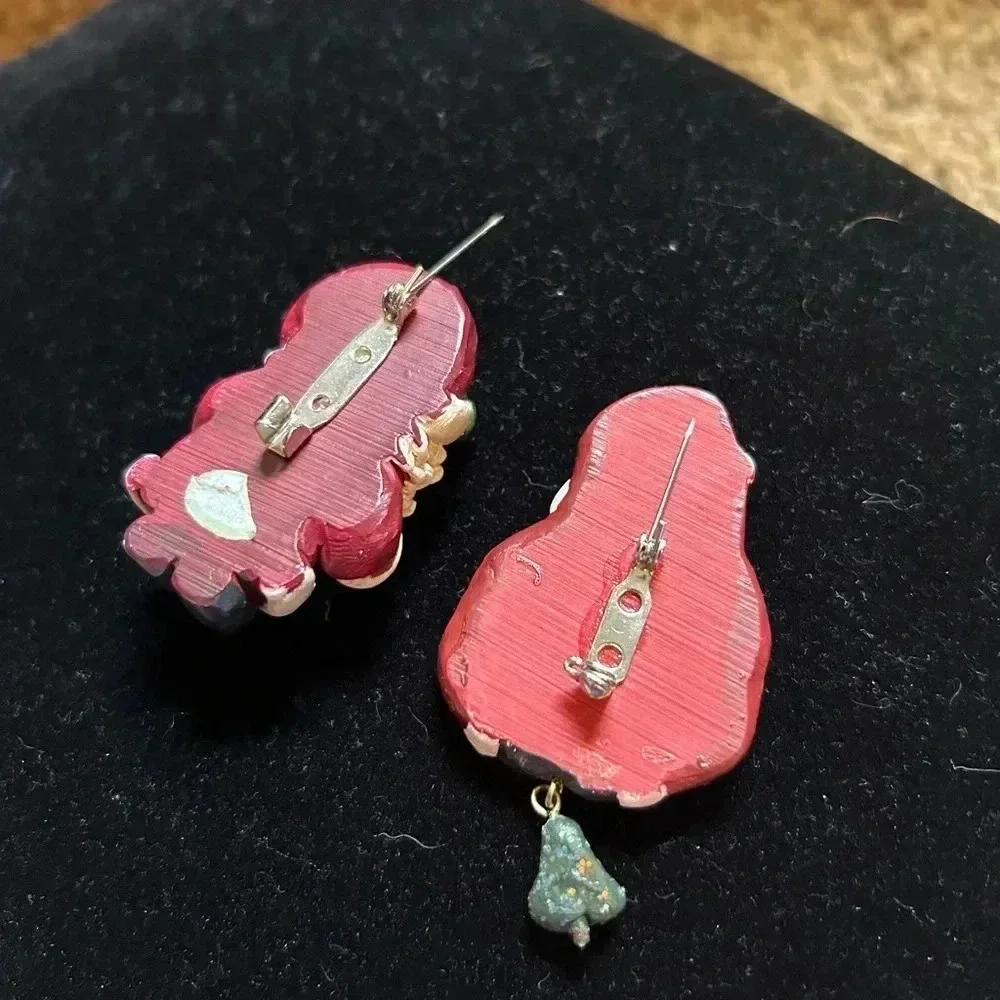 🎄Set of 2 handmade Christmas‎ pins